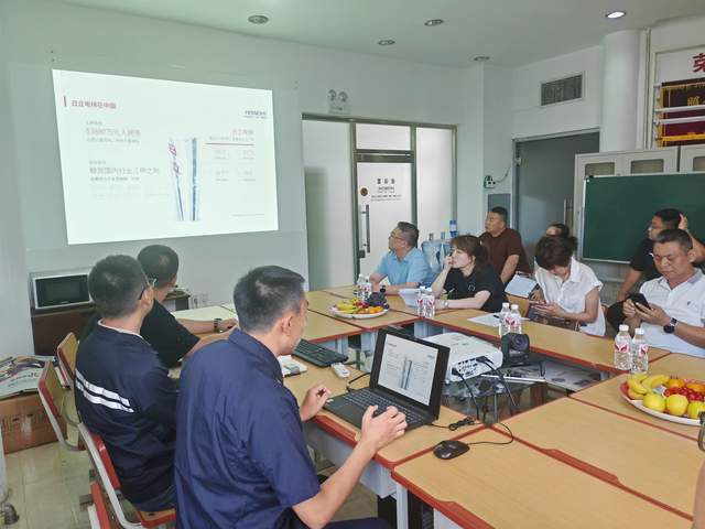 哈市香坊區(qū)住建局 調(diào)研先行，扎實推進老舊電梯更新改造惠民工程